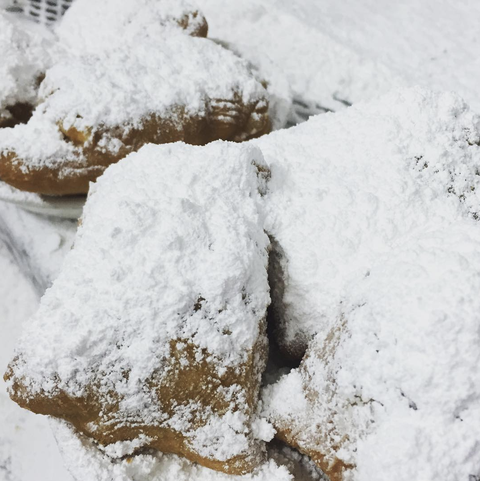 Powdered sugar, Snow, Beignet, Food, Winter, Ricciarelli, Freezing, Kourabiedes, Dessert, Cuisine, 