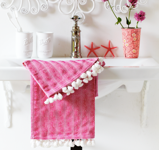 Luxury Hand Towels With Pom-poms 