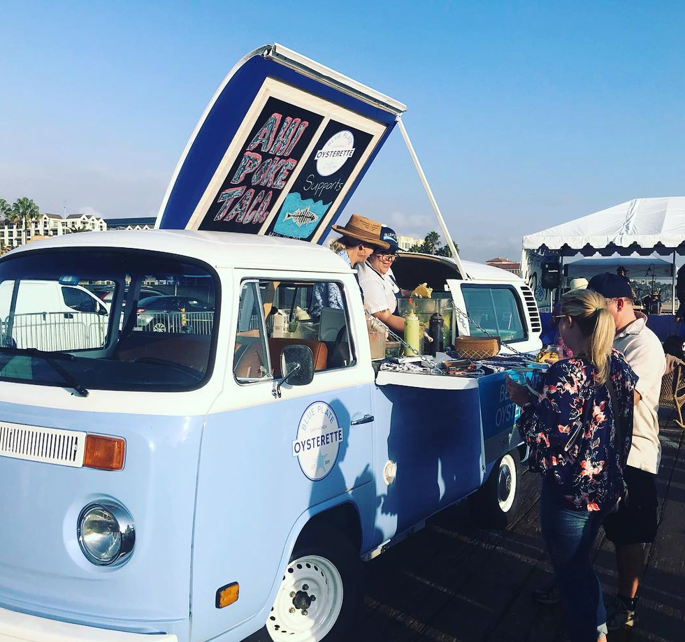 Motor vehicle, Vehicle, Car, Transport, Van, Mode of transport, Truck, Volkswagen type 2, Light commercial vehicle, Food truck, 