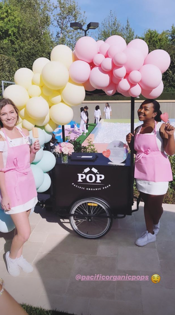 Balloon, Pink, Party supply, Event, Party, Recreation, Smile, Vehicle, Dessert, 
