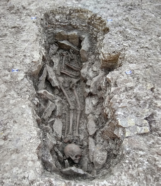 bones buried oxfordshire