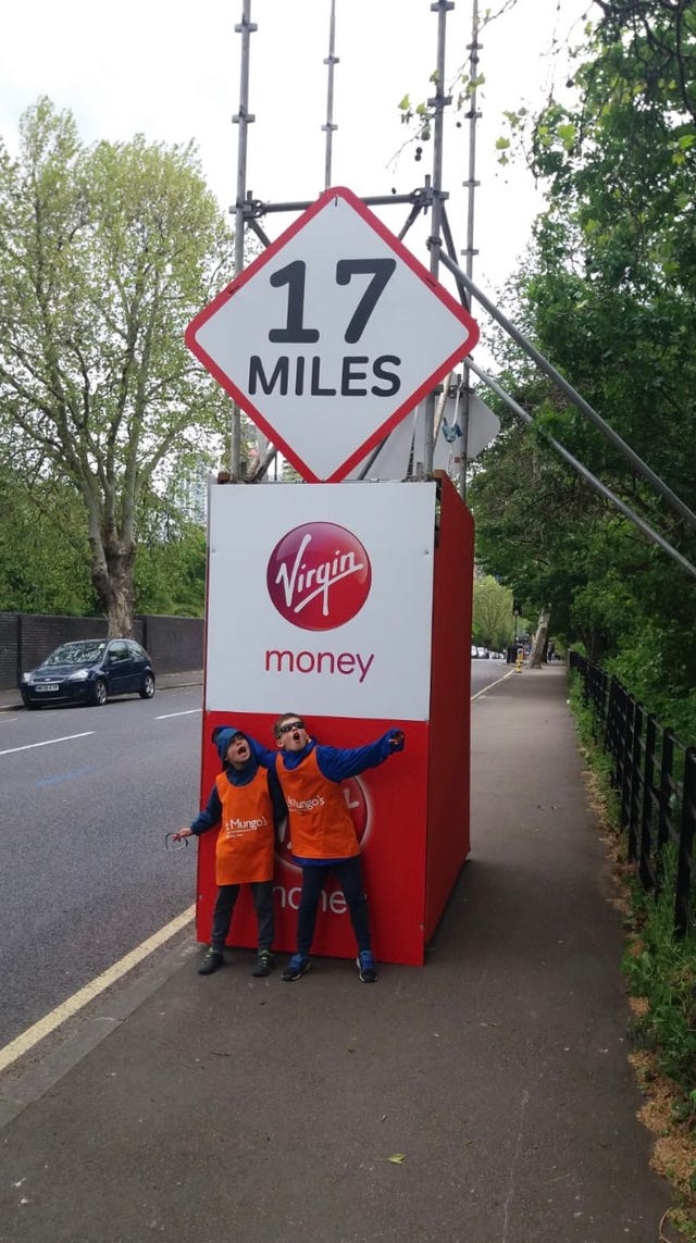 two brothers walk london marathon route