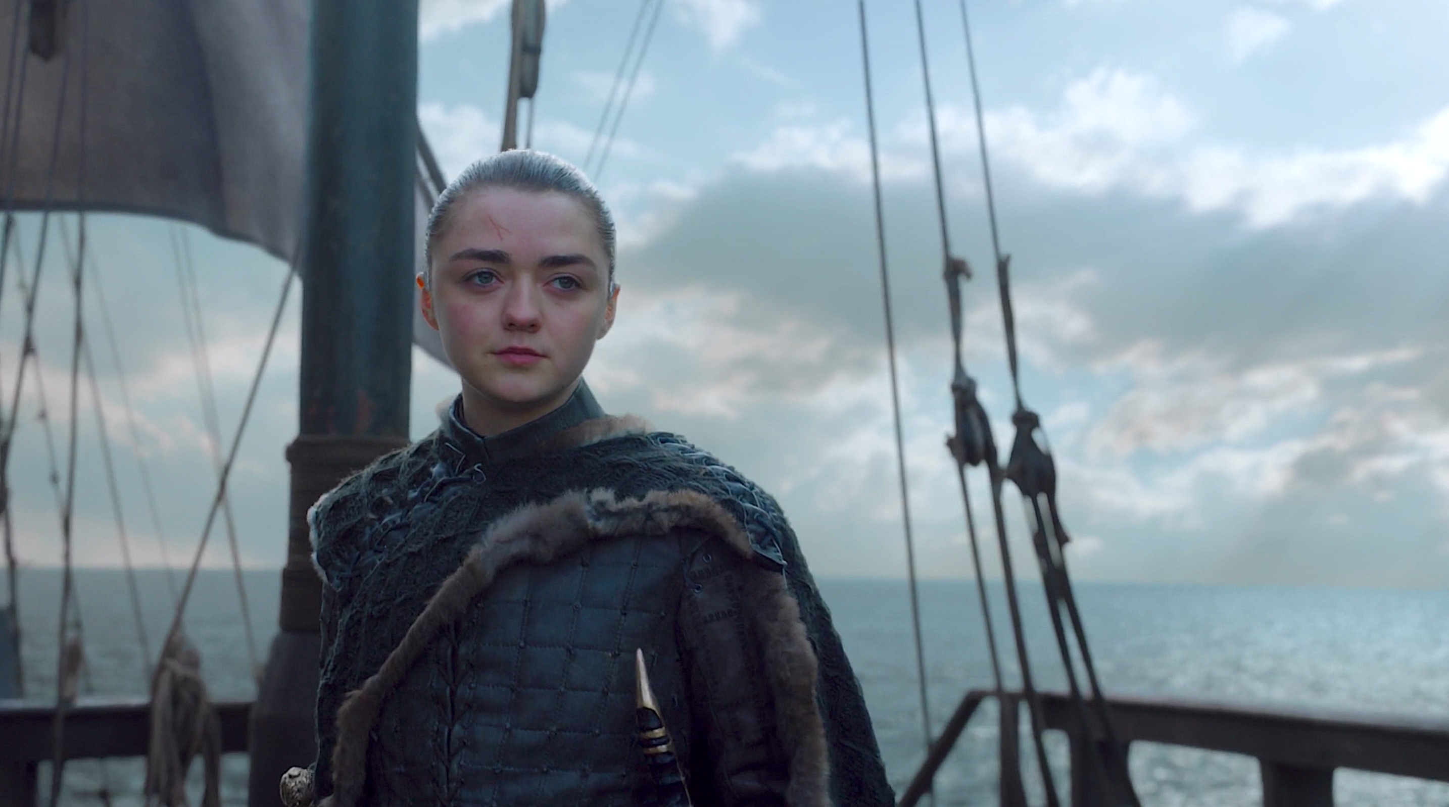Game of Thrones Stars Emilia Clarke, Sophie Turner Shouldn't Have to Defend  the Writers' Bad Finale