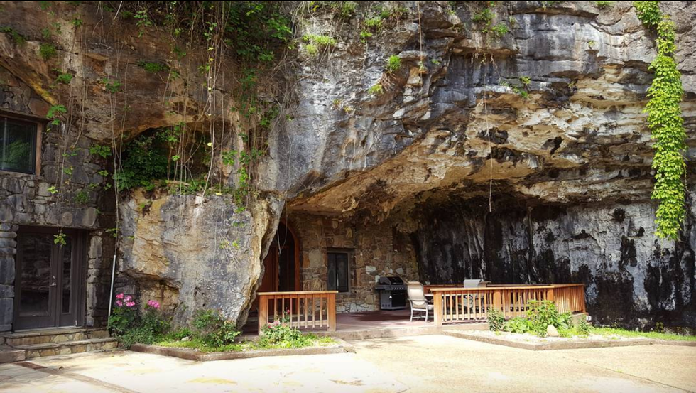 Beckham Creek Cave Rental - This Luxurious Rental Is Built Inside a Cave