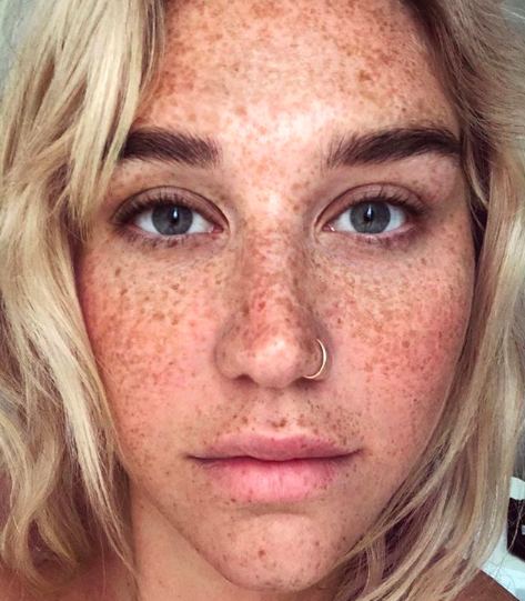 utilsigtet hændelse Viva Skærm 40 Celebrities Without Makeup — See Their Makeup-Free Selfies