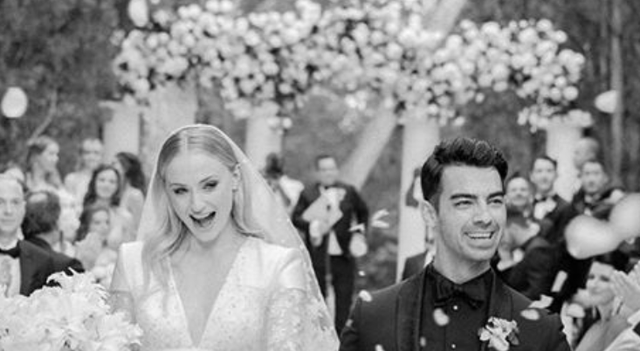 Sophie Turner, Joe Jonas, huwelijk, bruiloft, bruidsjurk, trouwjurk, Louis Vuitton