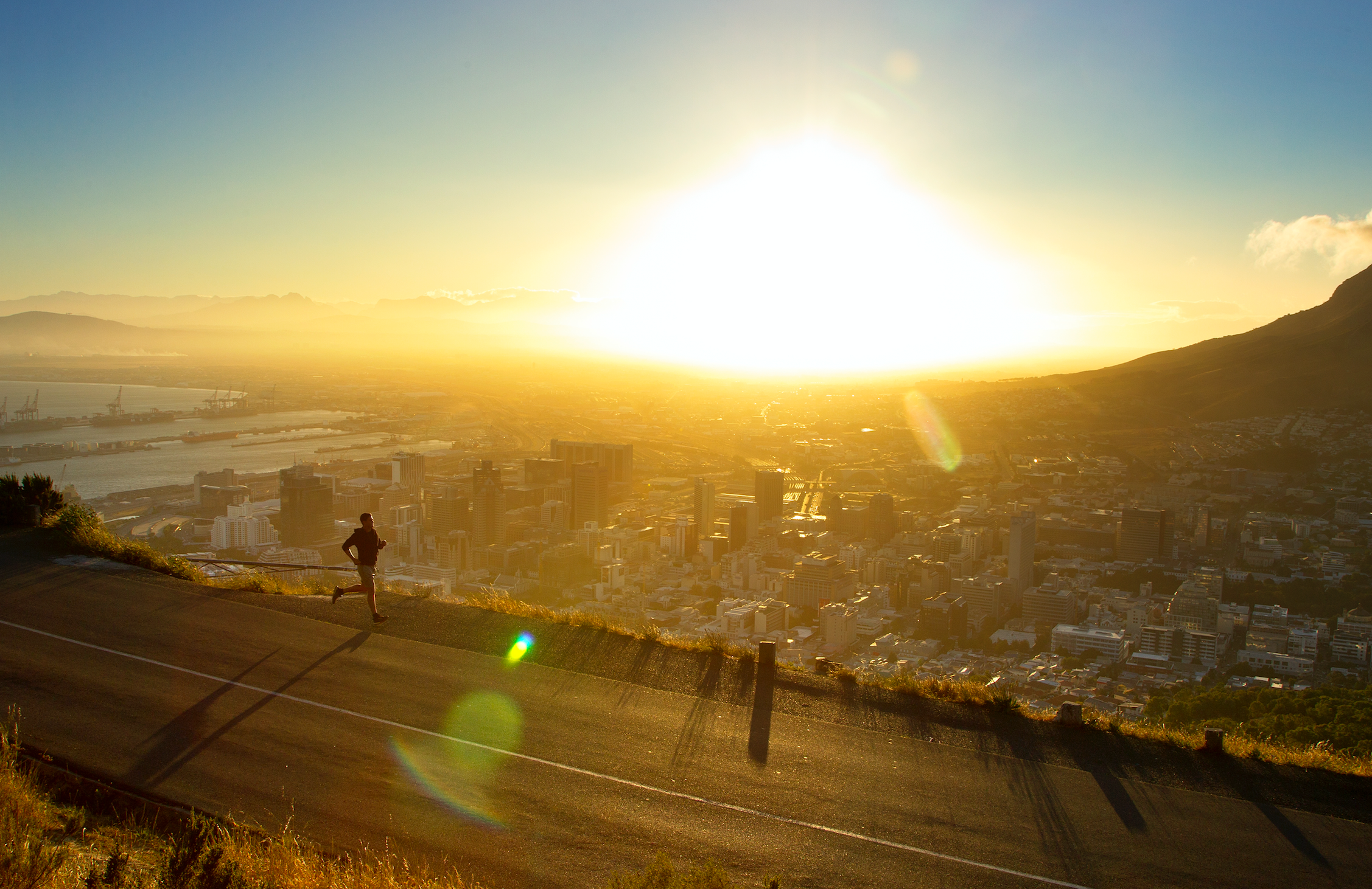 Sun, Sky, Sunlight, Light, Sunrise, Morning, Sunset, Lens flare, Horizon, Evening, 