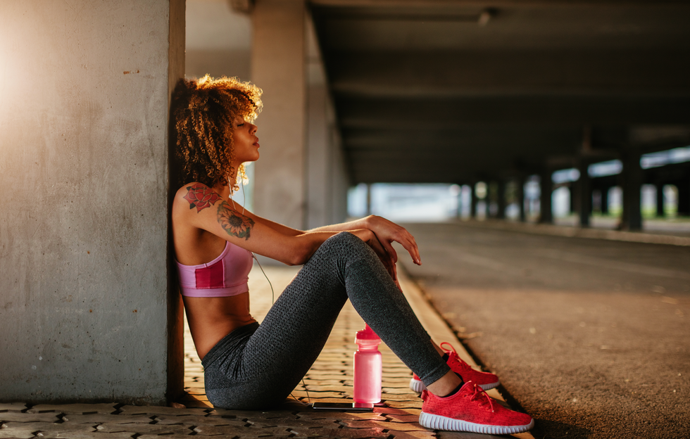 Pink, Beauty, Sitting, Footwear, Leg, Hairstyle, Jeans, Fashion, Model, Blond, 