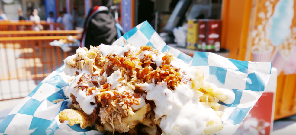 Dish, Food, Cuisine, Ingredient, Fried food, Produce, Manti, Vegetarian food, Dessert, Sundae, 