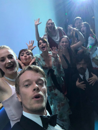 Game of Thrones Cast Recreate The 2014 Oscars Selfie At Emmy Awards 2019