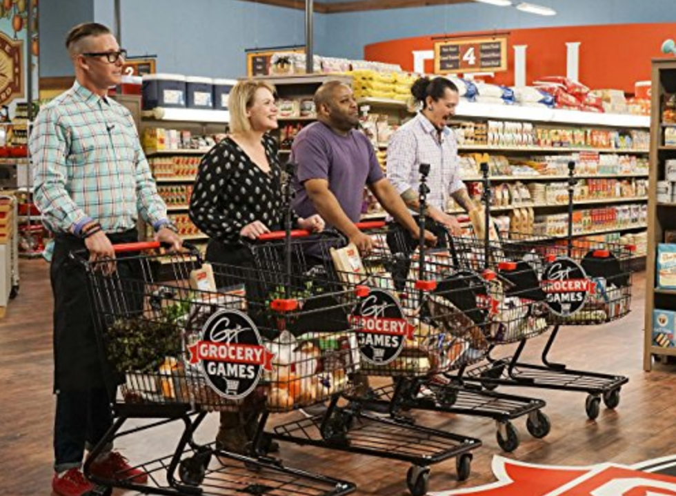 Product, Retail, Supermarket, Grocery store, Vehicle, Building, Convenience store, Customer, Outlet store, Shopping, 