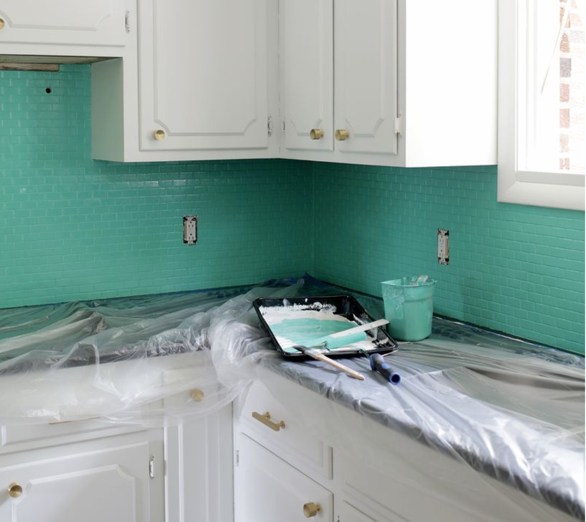 Countertop, Room, Green, Property, Turquoise, Kitchen, Cabinetry, Floor, Furniture, Wall, 
