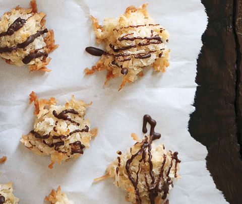 Chocolate-Drizzled Coconut Macaroons
