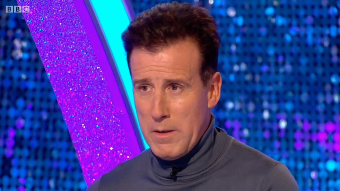 preview for Craig Revel Horwood apologises to Anton Du Beke after seriously awkward moment