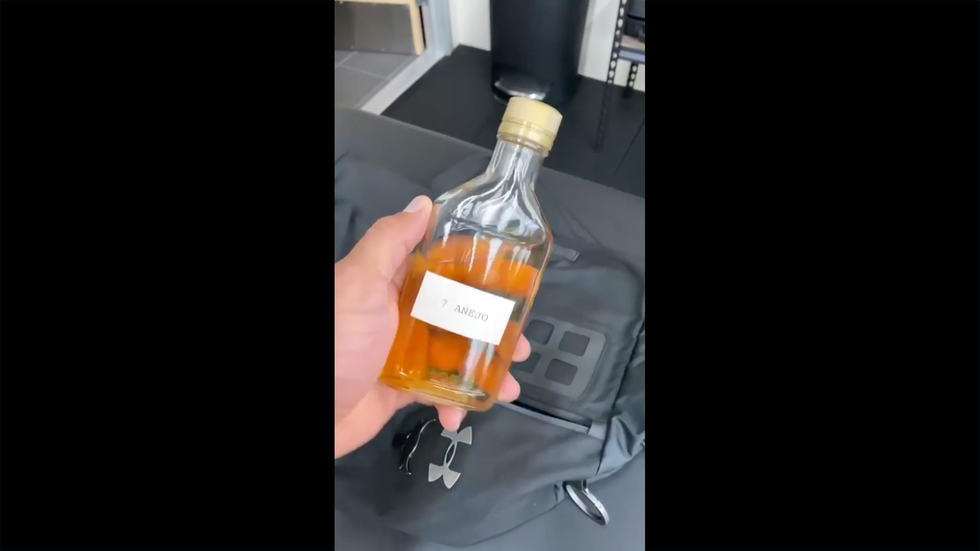 Liqueur, Drink, Glass bottle, Alcohol, Alcoholic beverage, Distilled beverage, Bottle, Whisky, Scotch whisky, 