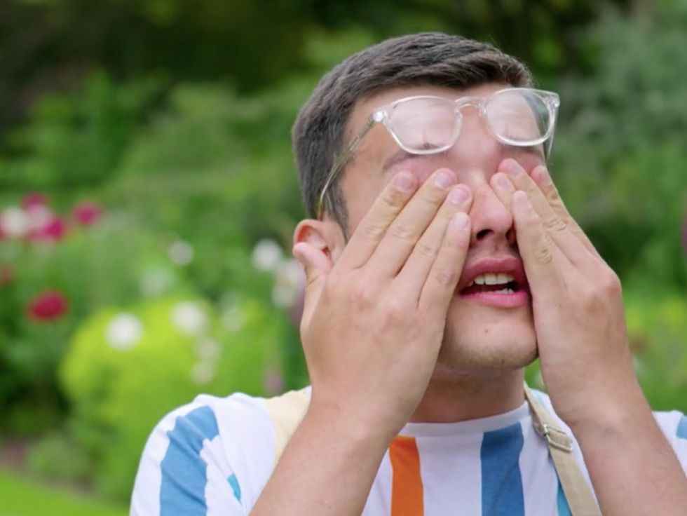 Face, Facial expression, Nose, Glasses, Skin, Summer, Fun, Finger, Hand, Gesture, 