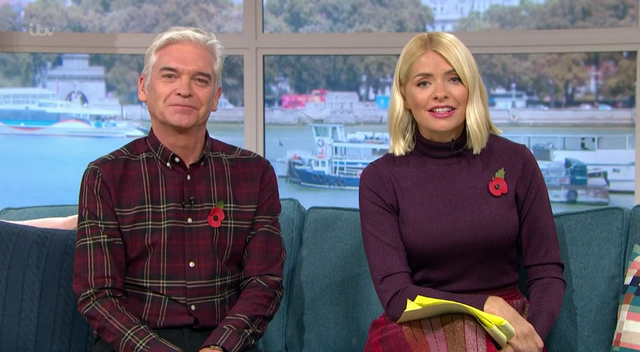 Holly Willoughby brightens up our morning in knitted rainbow skirt