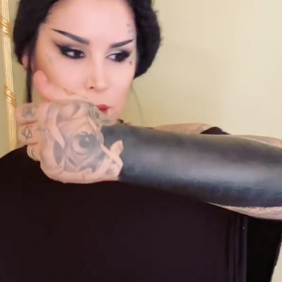 552px x 551px - Kat Von D Gets Instagram Backlash for Blacked Out Arm Tattoo