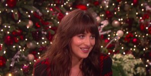 Hair, Christmas, Facial expression, Red, Beauty, Smile, Christmas tree, Hairstyle, Long hair, Tree, 