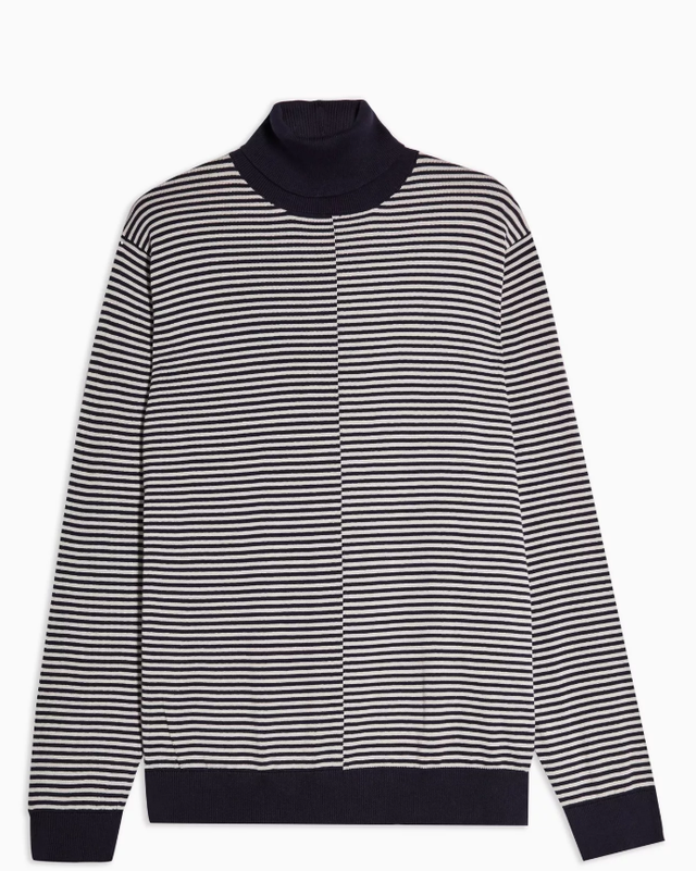Clothing, Sleeve, Outerwear, Sweater, Pattern, Wool, T-shirt, Top, Long-sleeved t-shirt, Neck, 