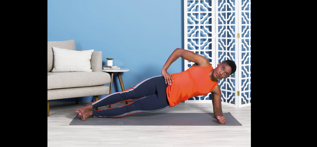 13 Best Pilates Moves for Beginners to Get Toned Abs & Obliques