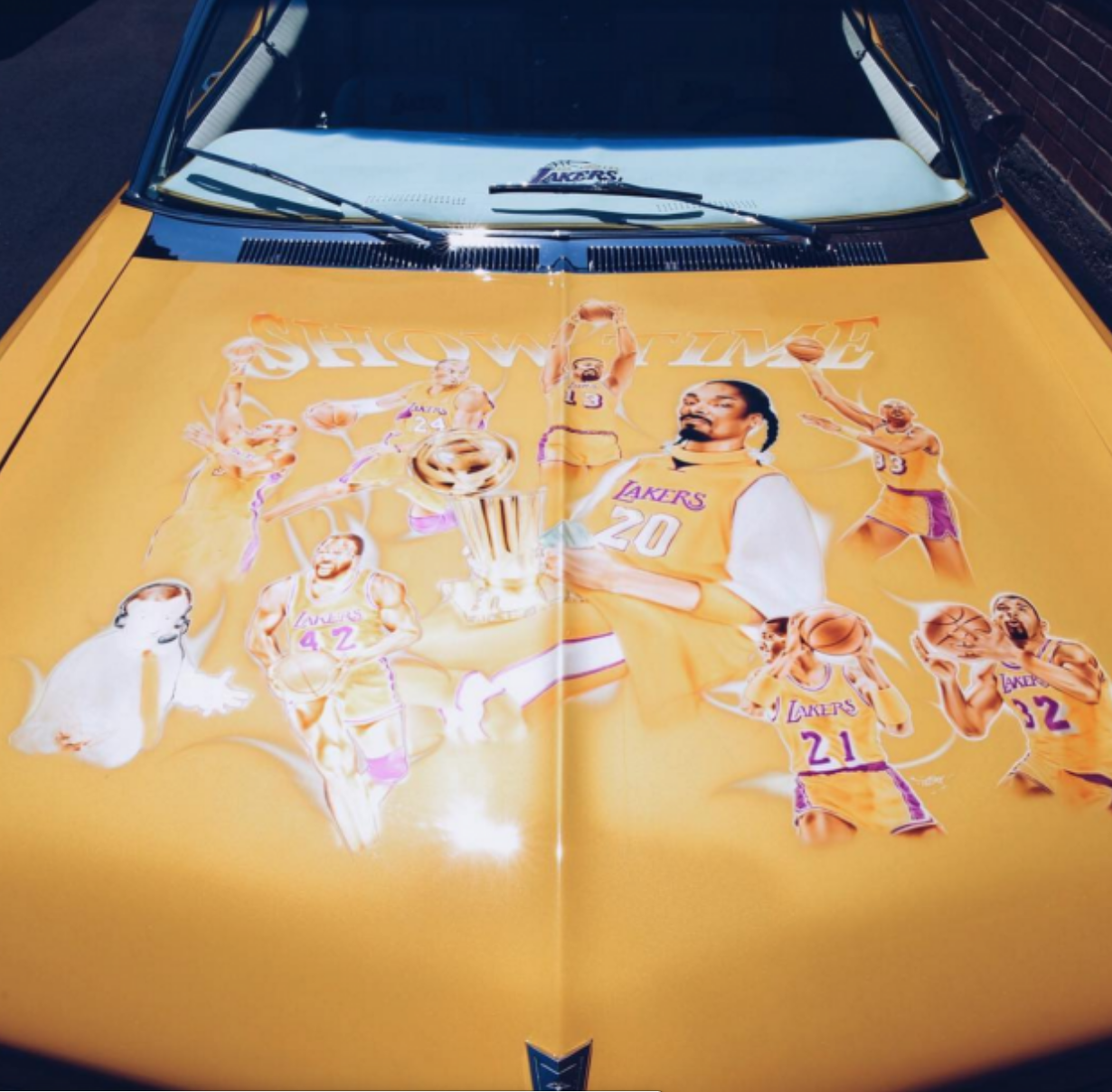 Snoop Dogg Gifted Kobe Bryant A 66 Pontiac On His 16 Retirement