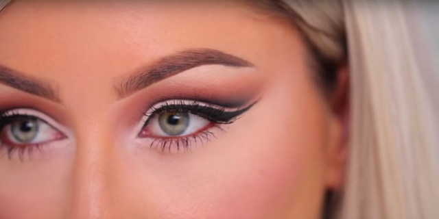 How to Do Cut Crease Eye Makeup for Hooded - Cut Eyeshadow Tutorial