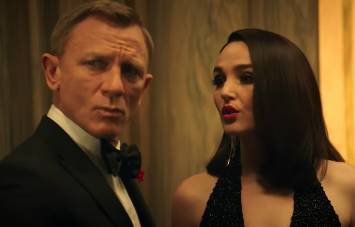 Saturday Night Live Host Daniel Craig Gave Bond Fans a Sneak Peek of No  Time to Die