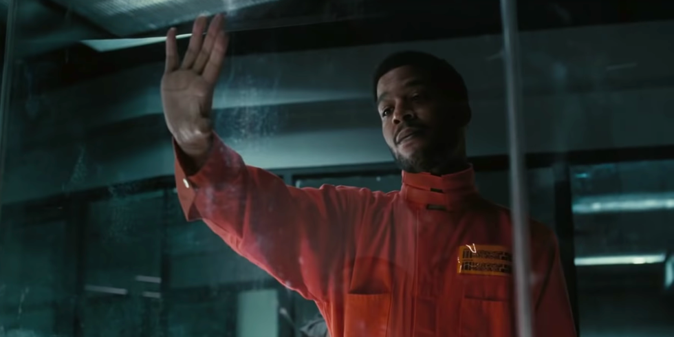 Hand, Room, Muscle, Screenshot, Gesture, Fictional character, 