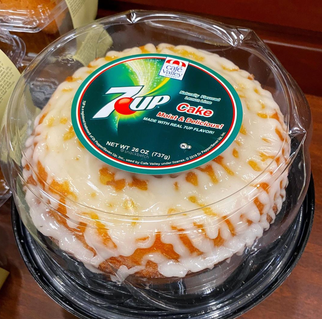 Food, Cuisine, Ingredient, Dish, Dessert, Cake, Baked goods, Cream, Comfort food, 