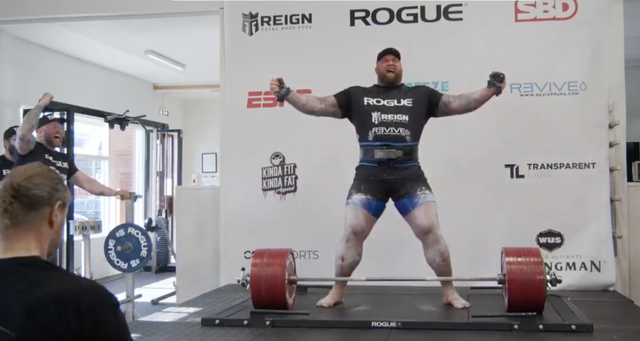 The Best Fan Reactions to Hafthor Björnsson's New Record Deadlift