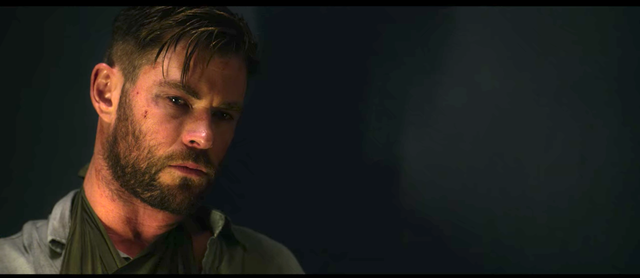 Chris Hemsworth Breaks Down That Tearful 'Extraction' Scene