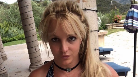 preview for Britney Spears REACTS To #FreeBritney Rumors & Worries Fans