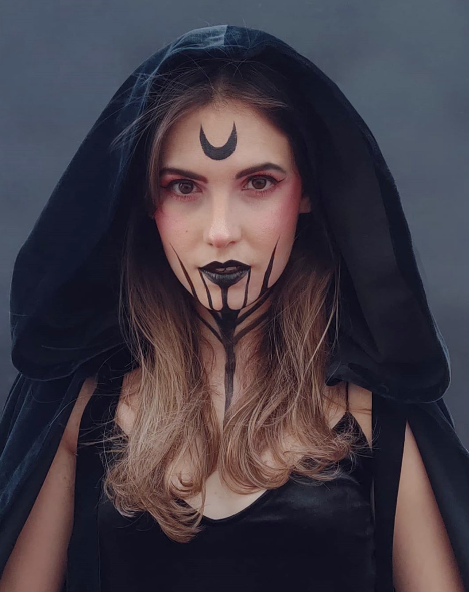 26 Pretty Witch Makeup Ideas - How to Look Like a on Halloween