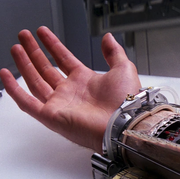 luke skywalker's prosthetic arm