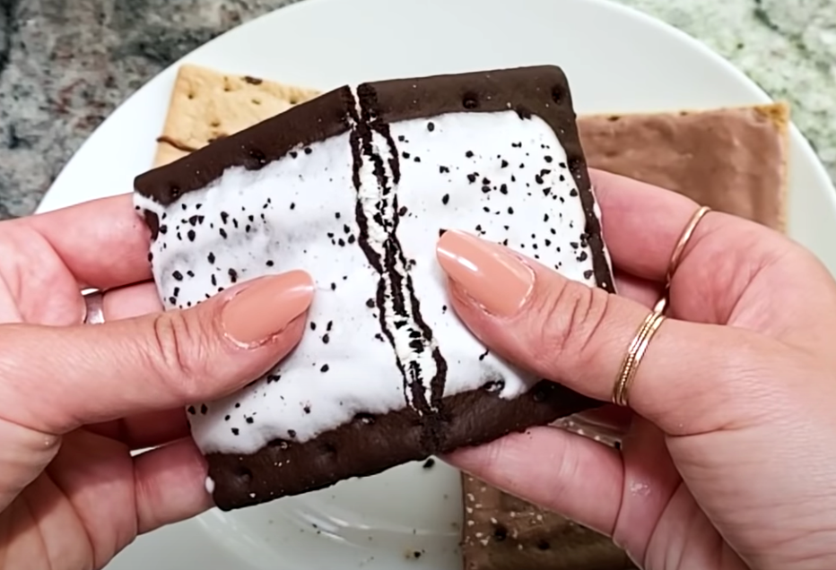 cookies  creme pop tart