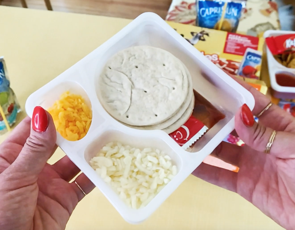 extra cheesy pizza