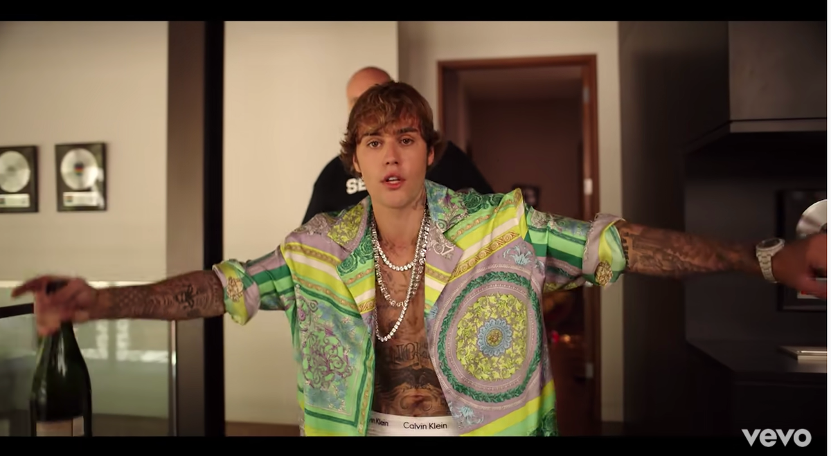 All Justin Bieber looks in Popstar video