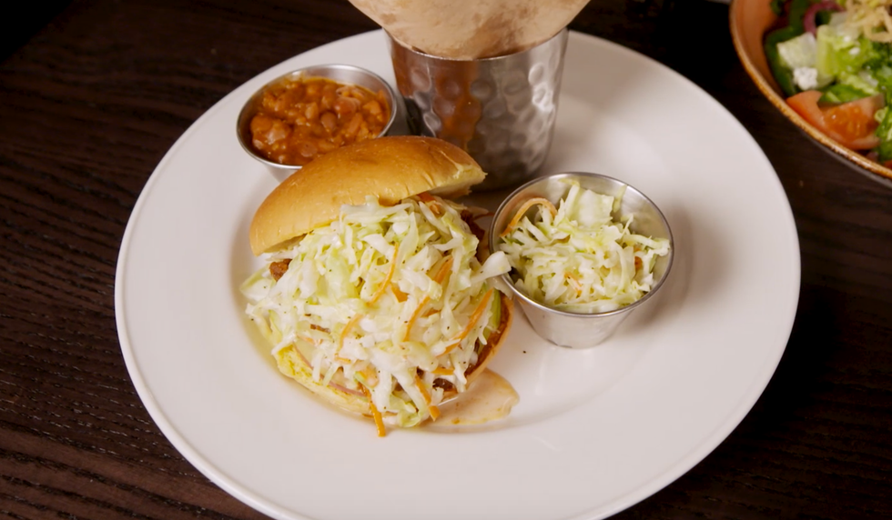 pulled pork sandwich