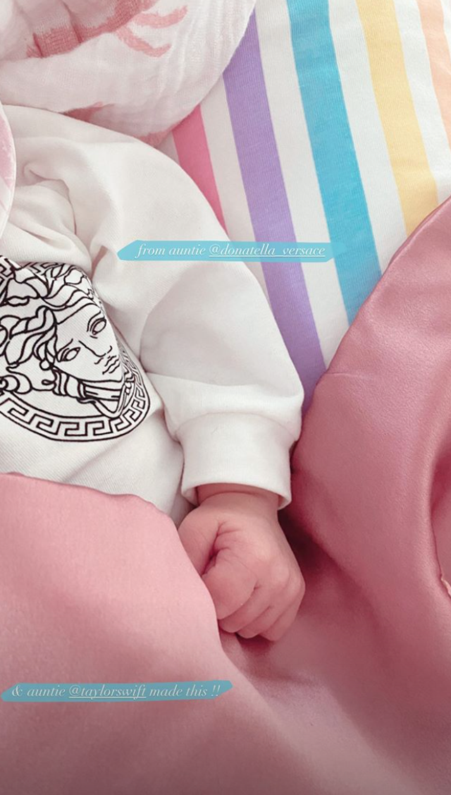 taylor swift gifts gigi hadid's newborn daughter an adorable homemade present