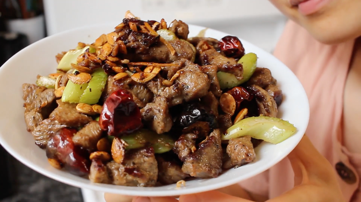 preview for You Can Cook A Thanksgiving Spread For 4 On A $25 Budget