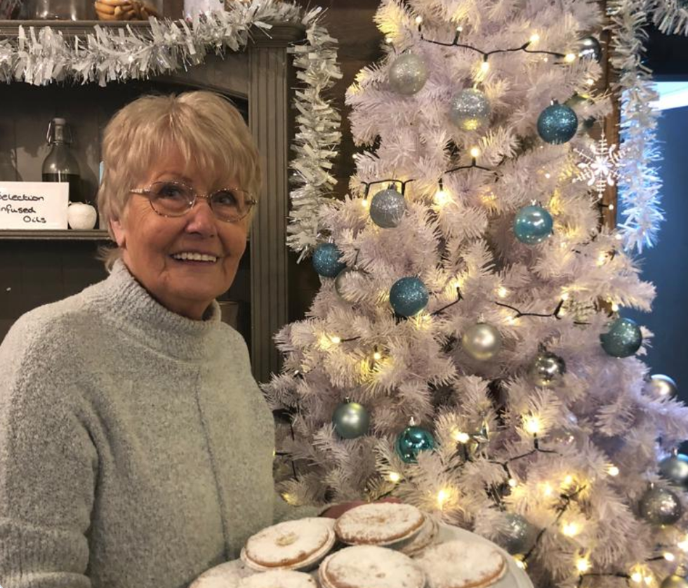 flo atkins  season 5 great british bake–off