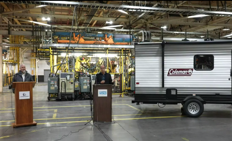 lordstown, camping world ceos on the floor at lordstown motors' plant in ohio﻿
