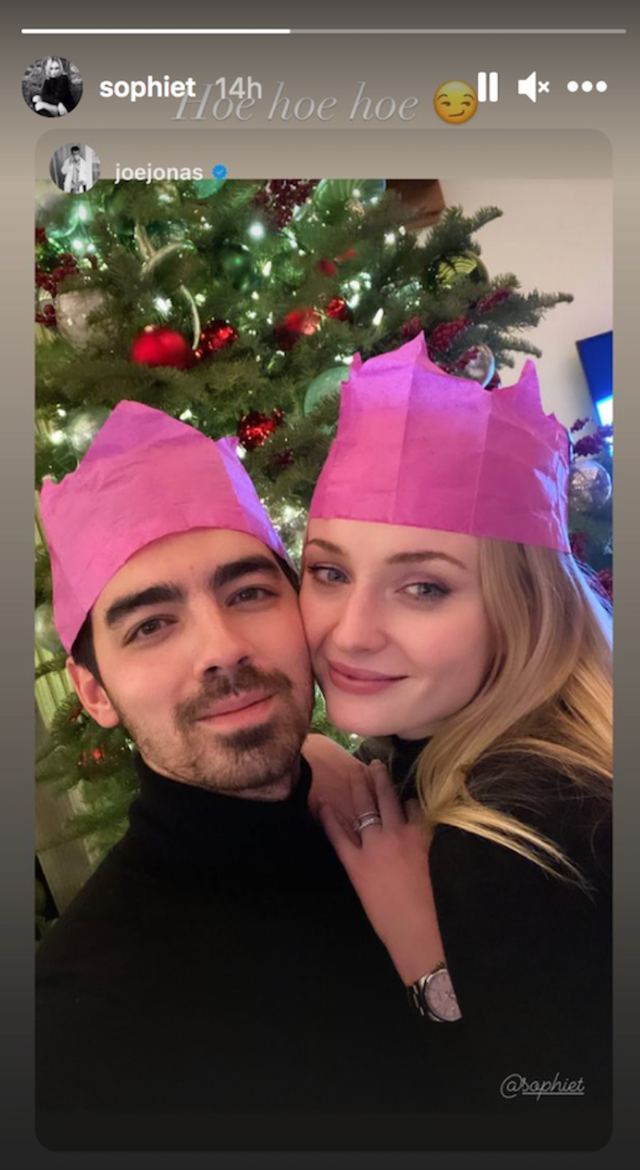 sophie turner chrismtas