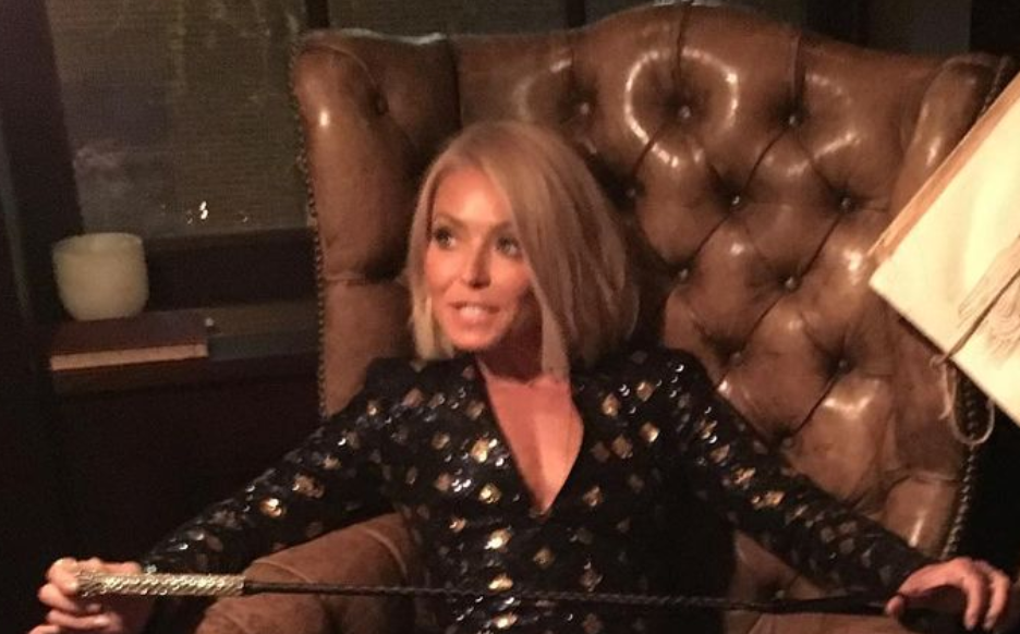 preview for Kelly Ripa and Mark Consuelos’ Relationship Timeline