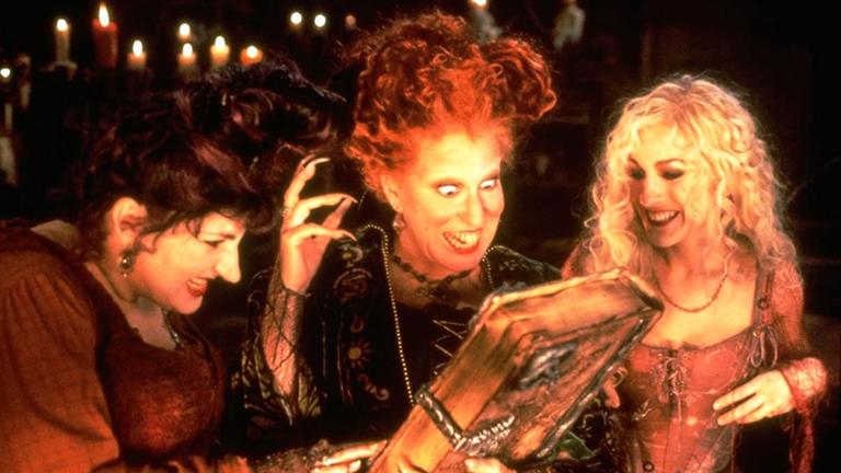 preview for The “Hocus Pocus” Cast: Then vs. Now