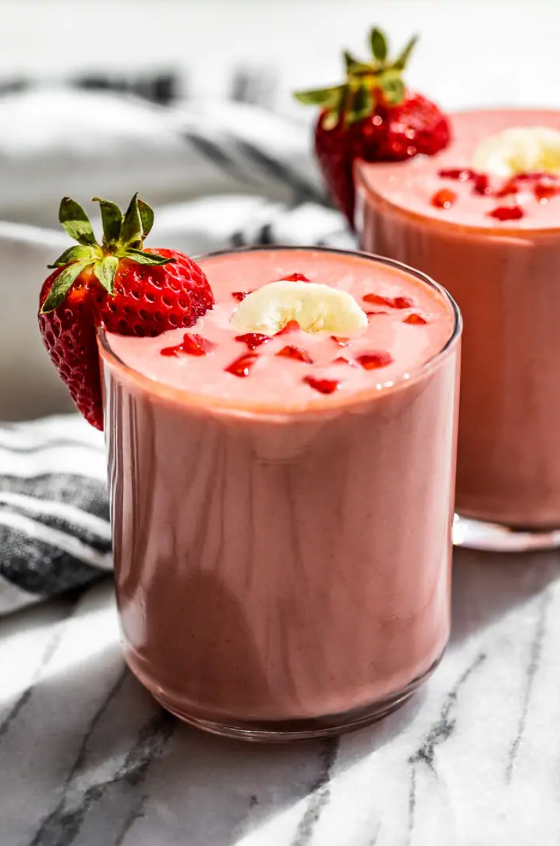 25 Breakfast Smoothie Recipes For Weight Loss, From Dietitians