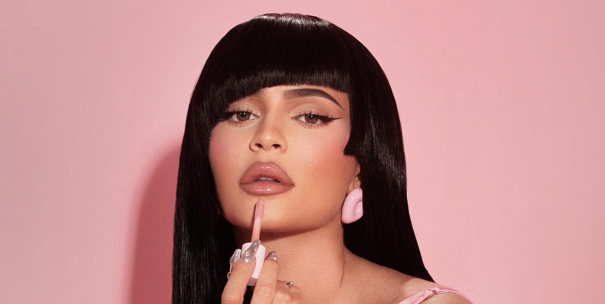 Kylie Jenner is giving us 2015 vibes with her latest makeup look