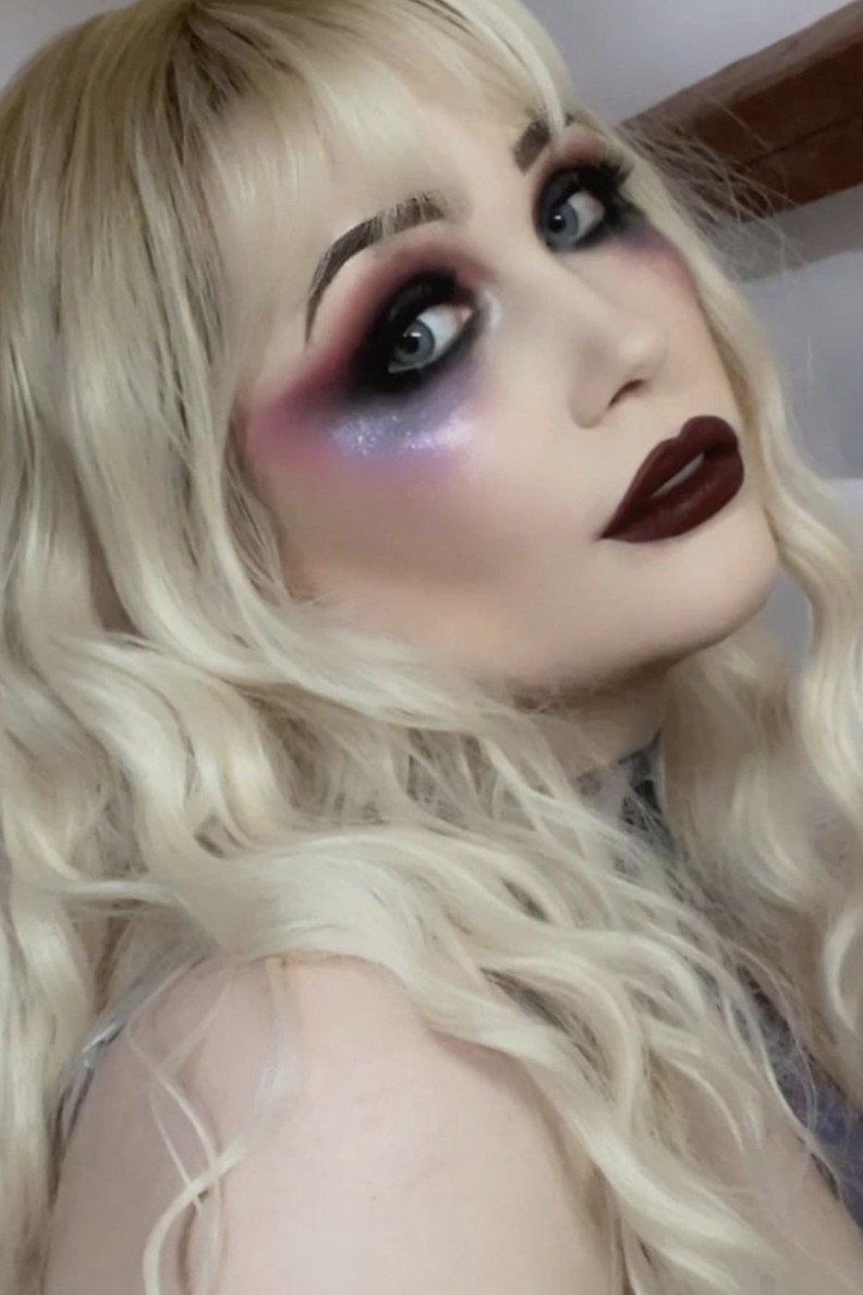 10 Cute And Scary Vampire Makeup Ideas