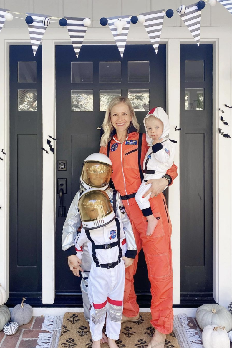 35 Best Family Halloween Costumes - Matching Ideas for 2023